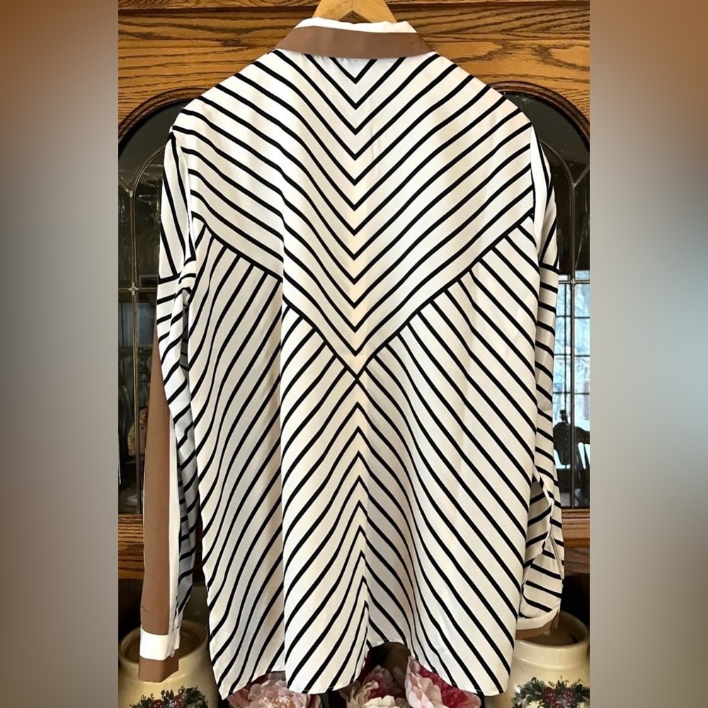 MODERN WORKS Striped Set - Picture 3 of 8